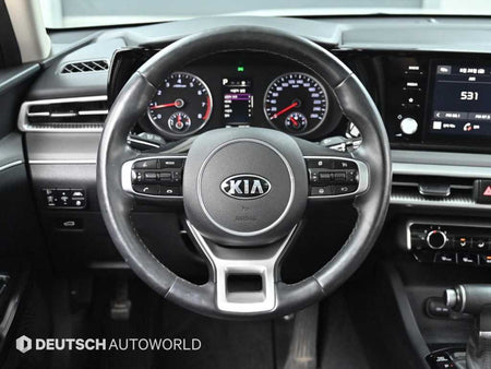 Kia K5 — photo 13