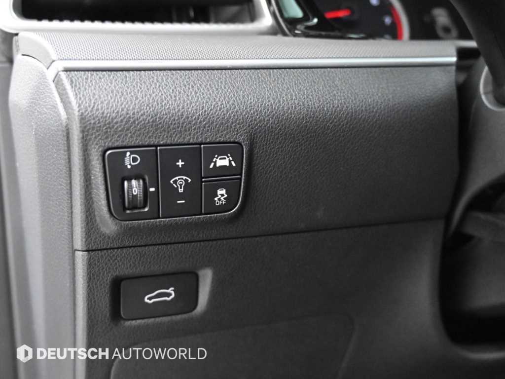 Kia K5 — photo 17