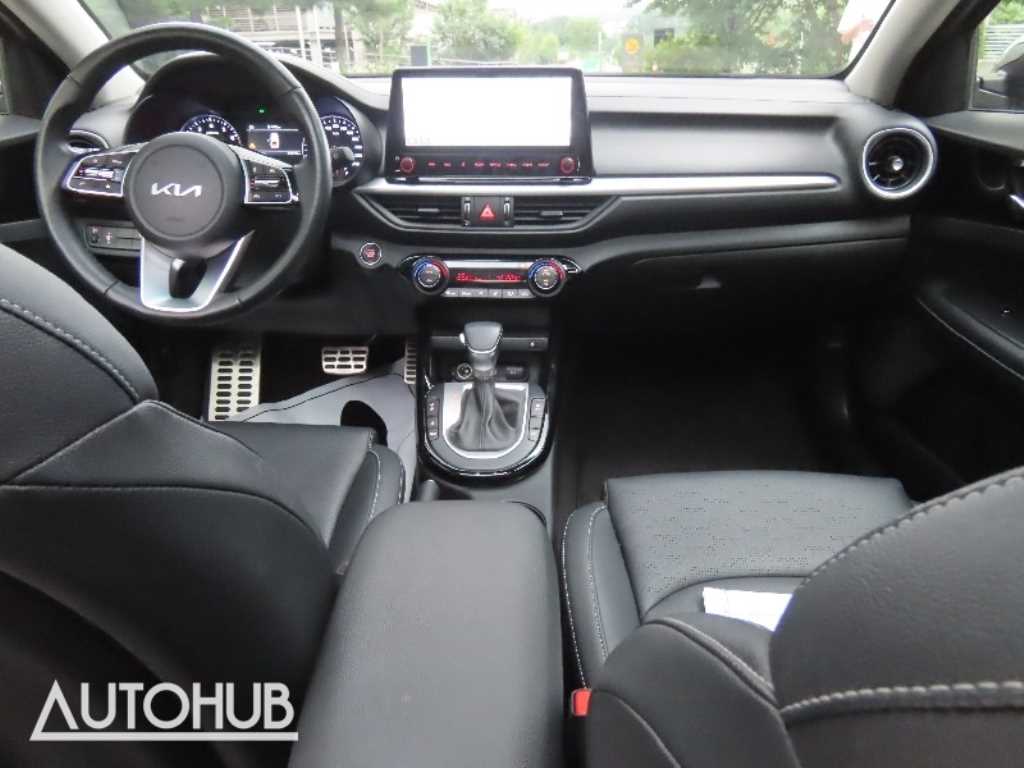 Kia K3 — photo 16