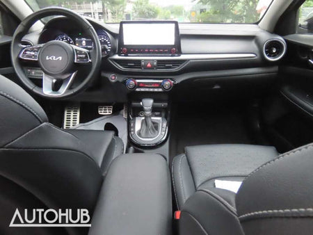 Kia K3 — photo 16
