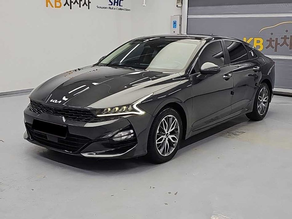 Kia K5 — photo 01