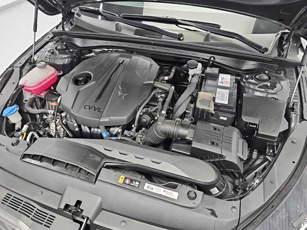 Kia K5 — photo 05