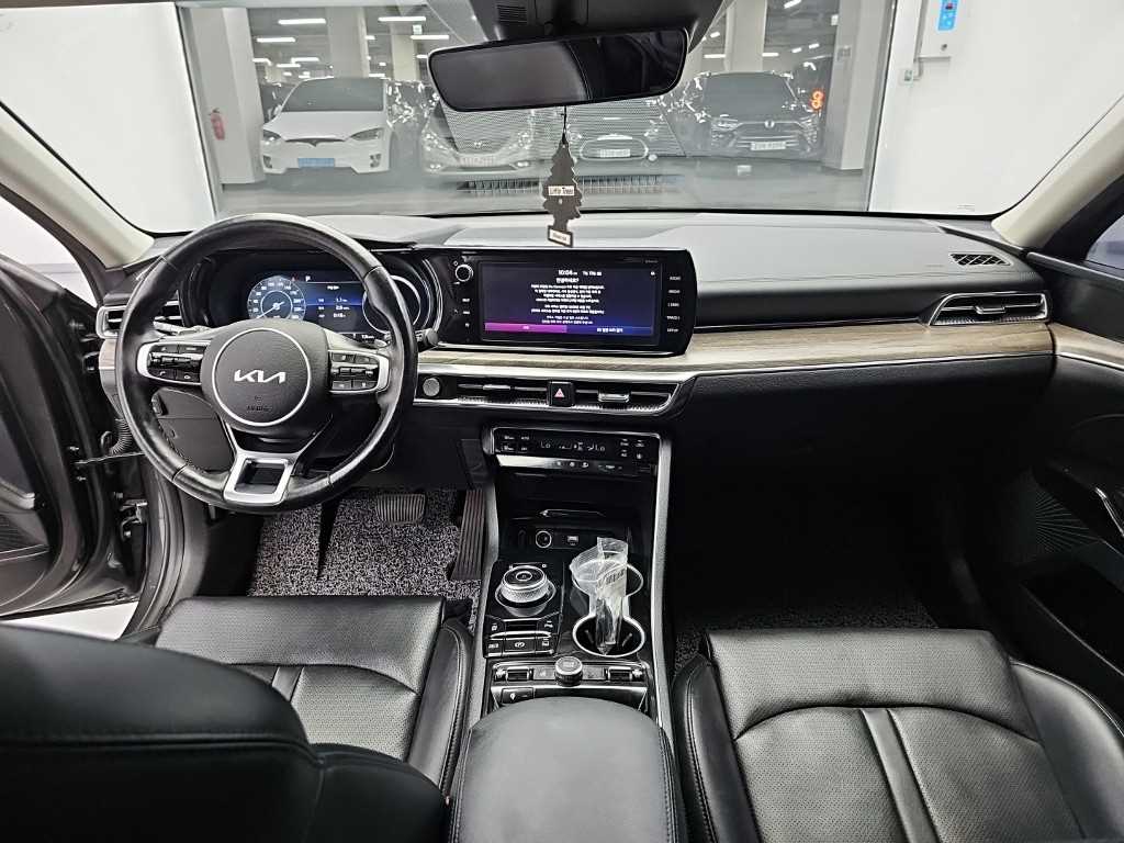 Kia K5 — photo 07