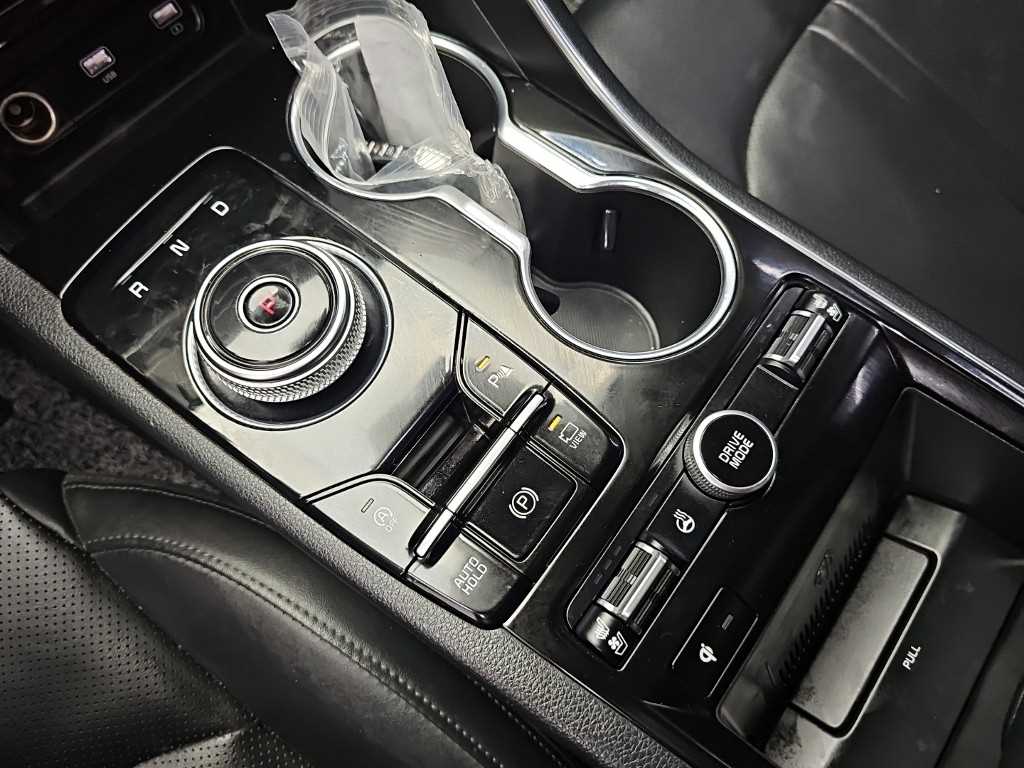 Kia K5 — photo 08