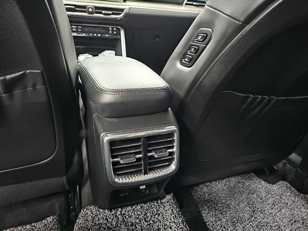Kia K5 — photo 13
