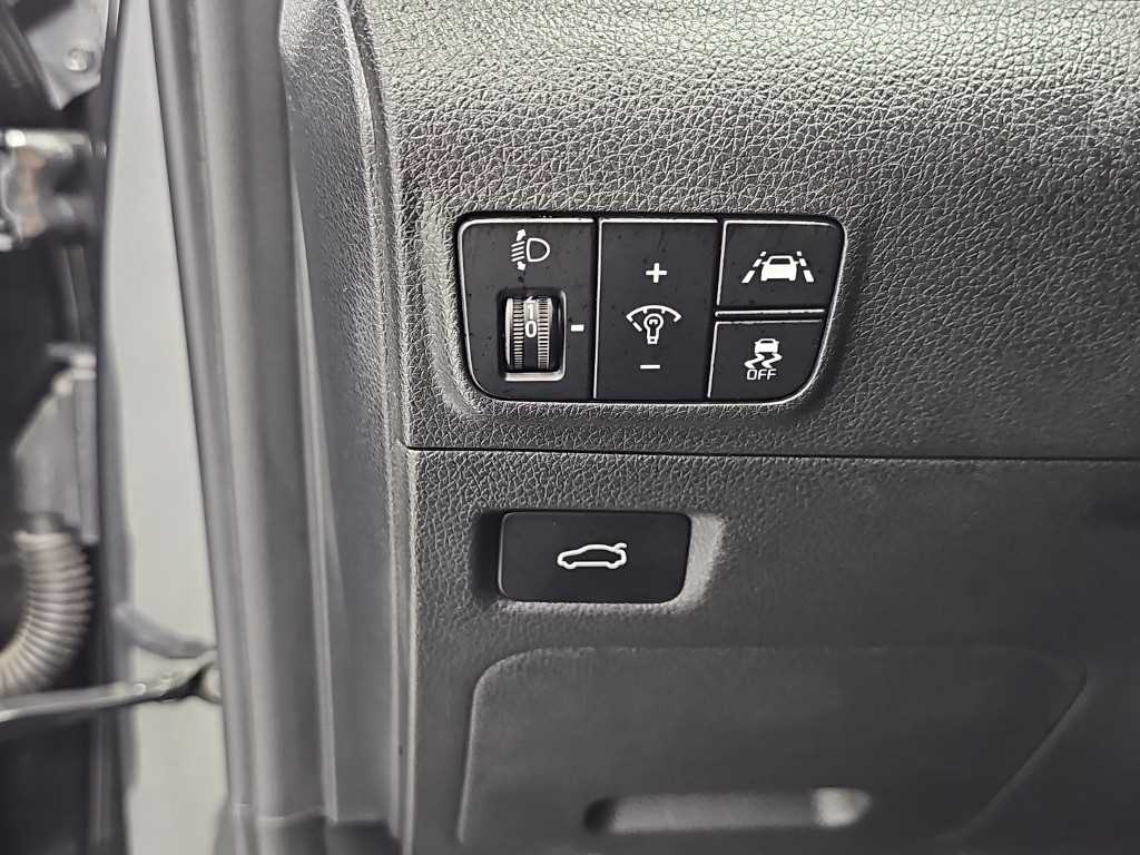 Kia K5 — photo 19