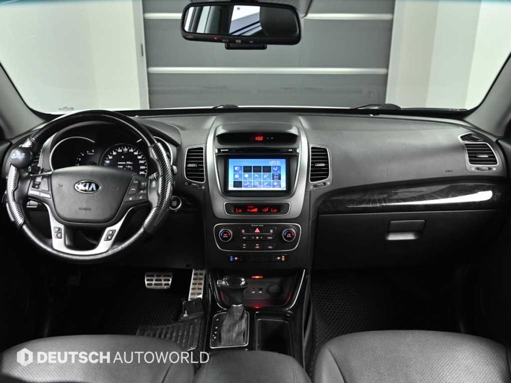 Kia Sorento — photo 07