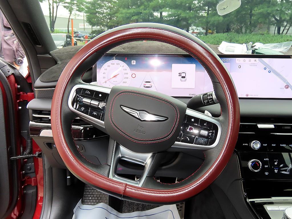 Genesis G80 — photo 08