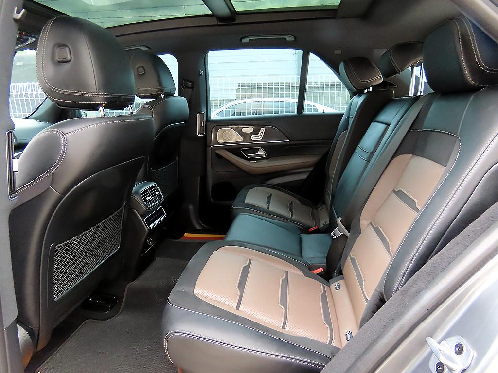 Mercedes-Benz GLE-Class — photo 06