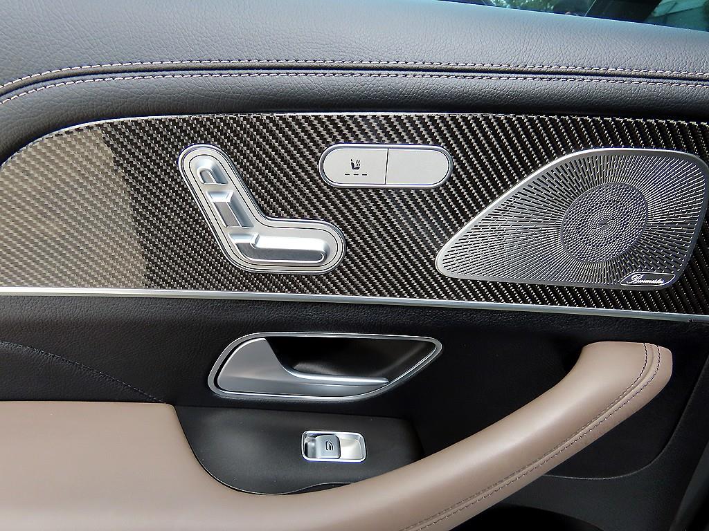 Mercedes-Benz GLE-Class — photo 15