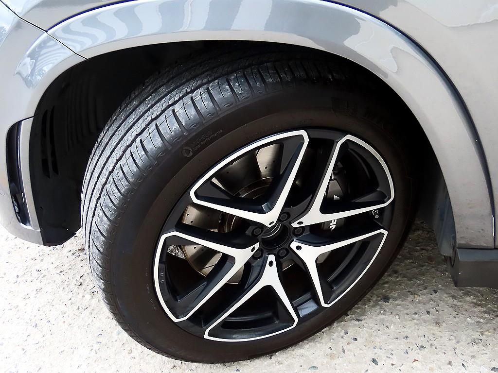 Mercedes-Benz GLE-Class — photo 20