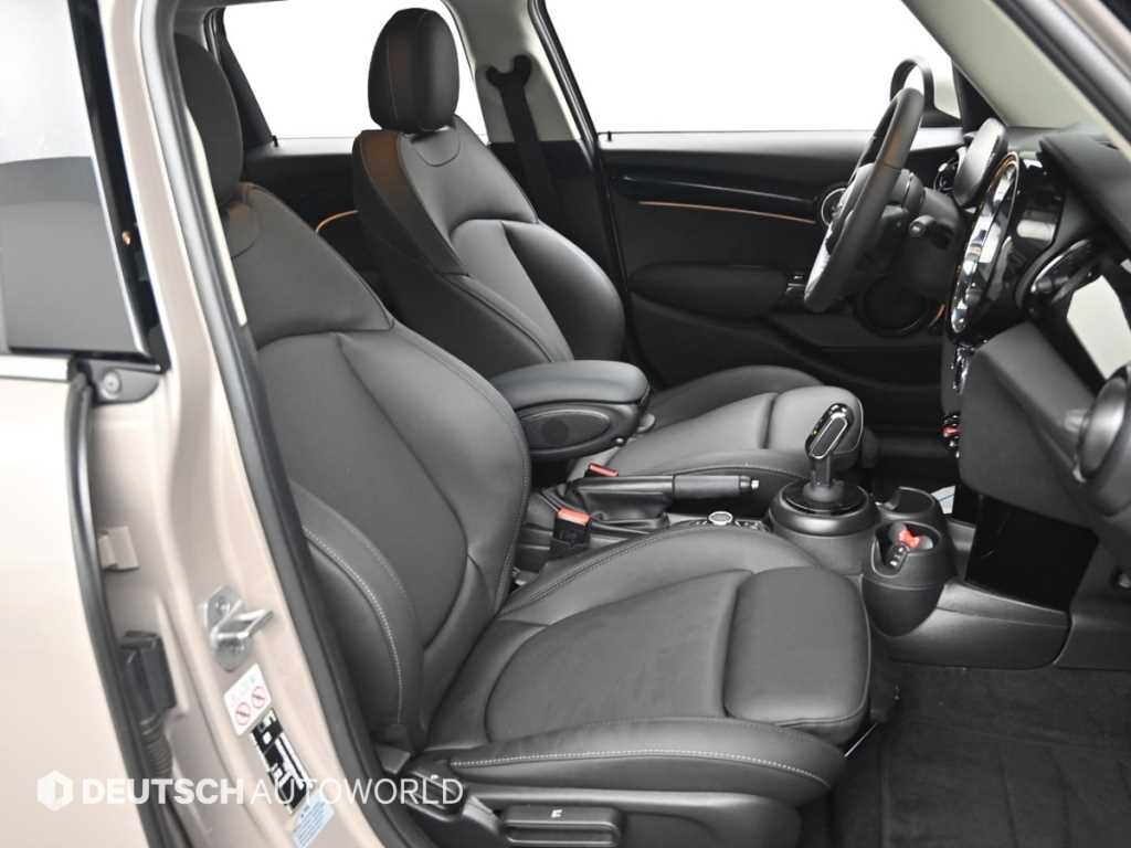 Mini Cooper — photo 10