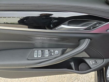 BMW 5-Series — photo 12