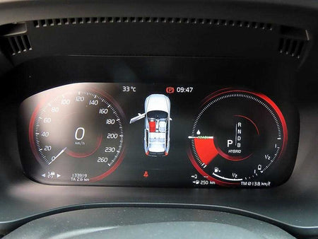 Volvo XC60 — photo 09