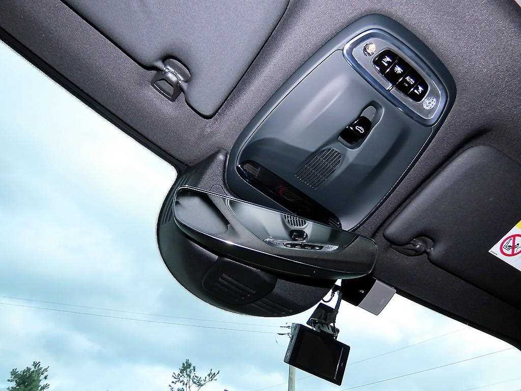 Volvo XC60 — photo 14