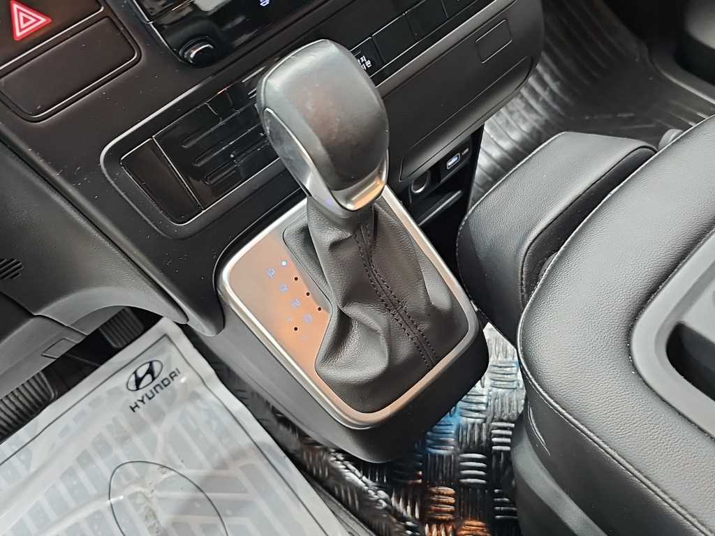 Hyundai Staria — photo 08