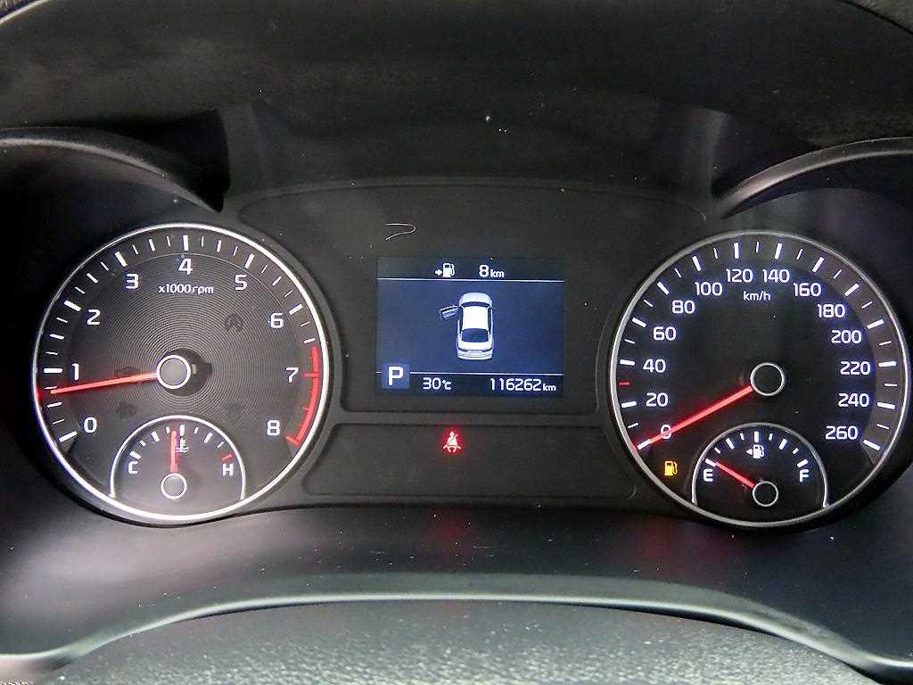 Kia K5 — photo 09