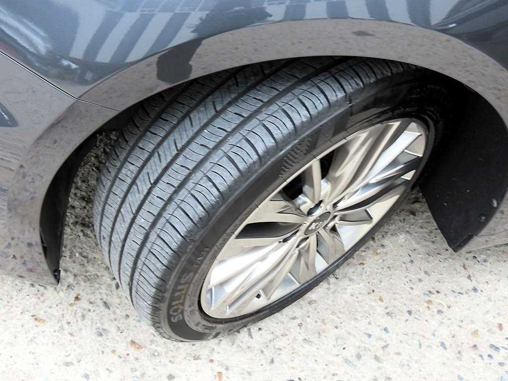 Kia K5 — photo 19