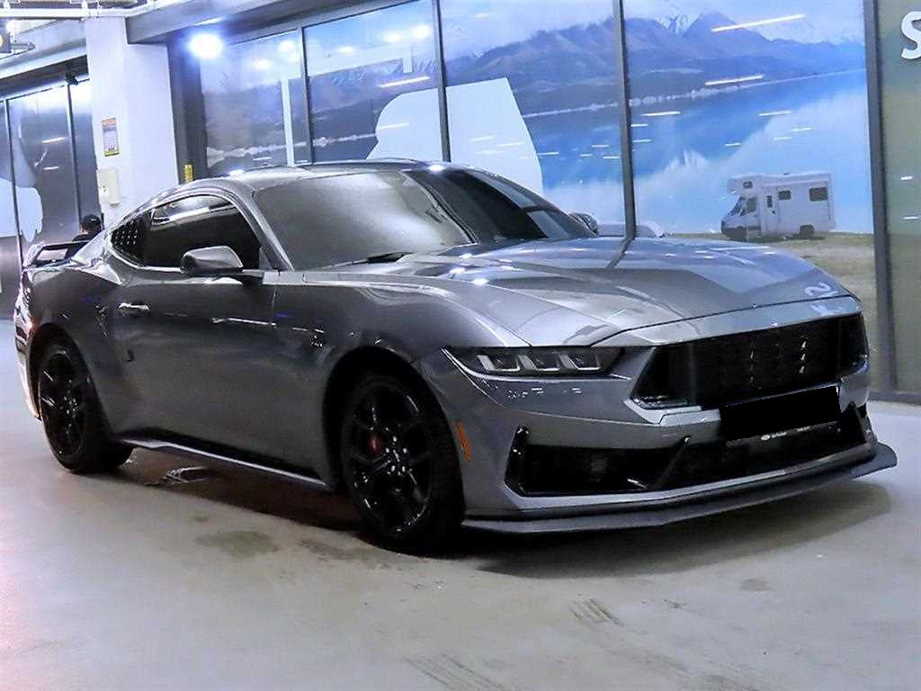 Ford Mustang — photo 01