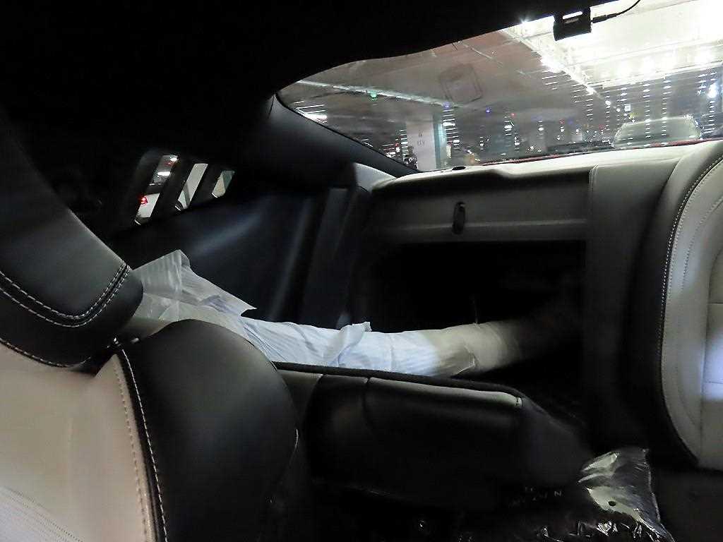 Ford Mustang — photo 07