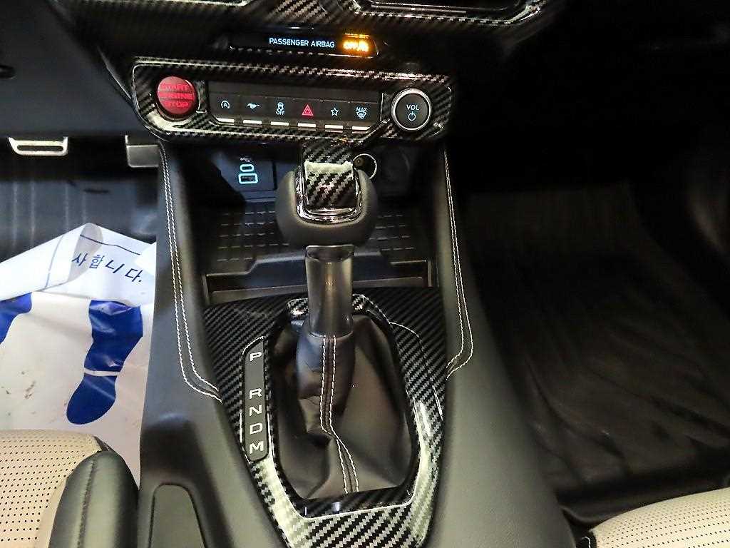 Ford Mustang — photo 12