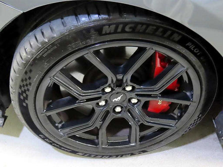 Ford Mustang — photo 18