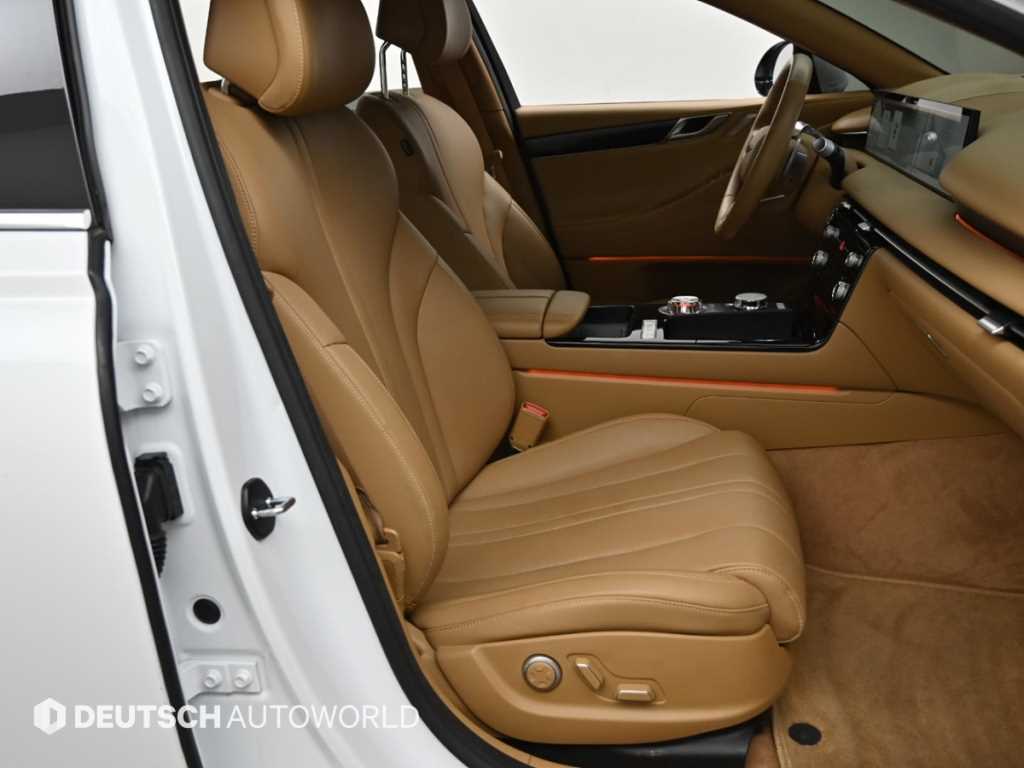 Genesis G80 — photo 10