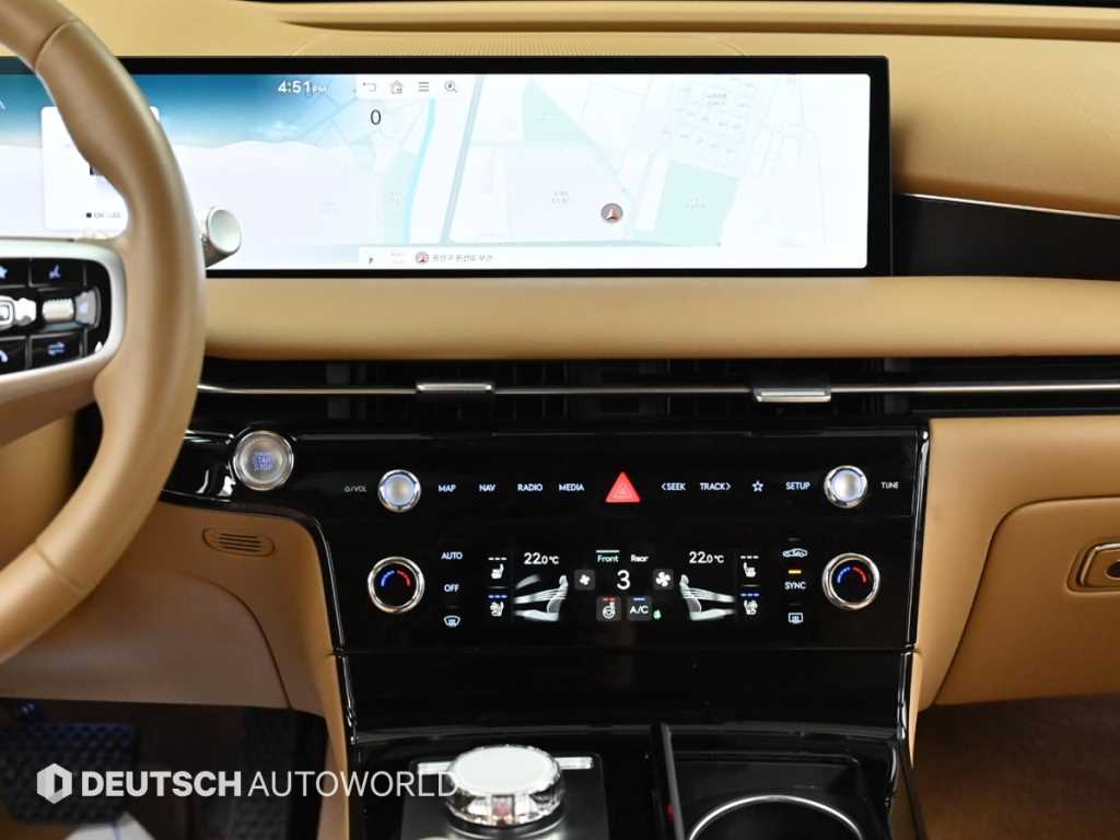 Genesis G80 — photo 14
