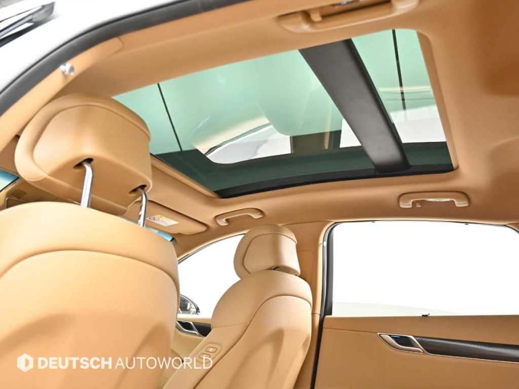 Genesis G80 — photo 18