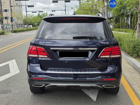 Mercedes-Benz GLE-Class — photo 05