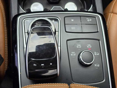 Mercedes-Benz GLE-Class — photo 18