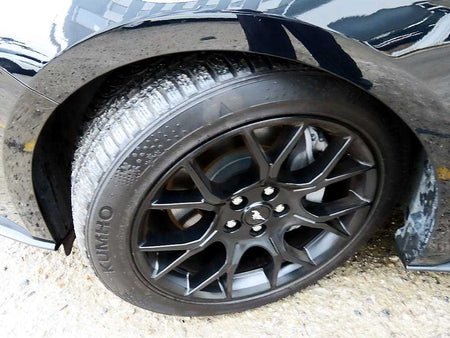 Ford Mustang — photo 17