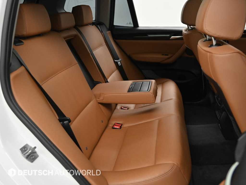 BMW X3 — photo 13