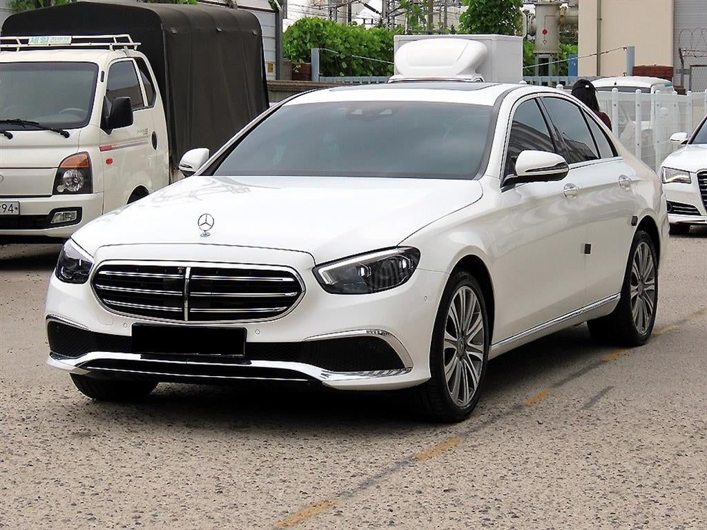 Mercedes-Benz E-Class — photo 02