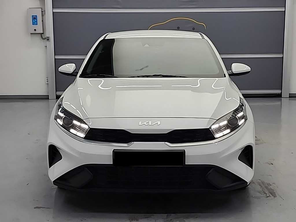 Kia K3 — photo 04