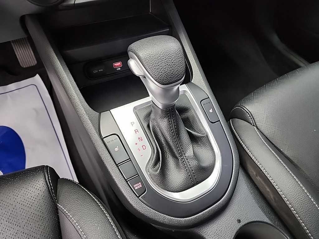 Kia K3 — photo 10