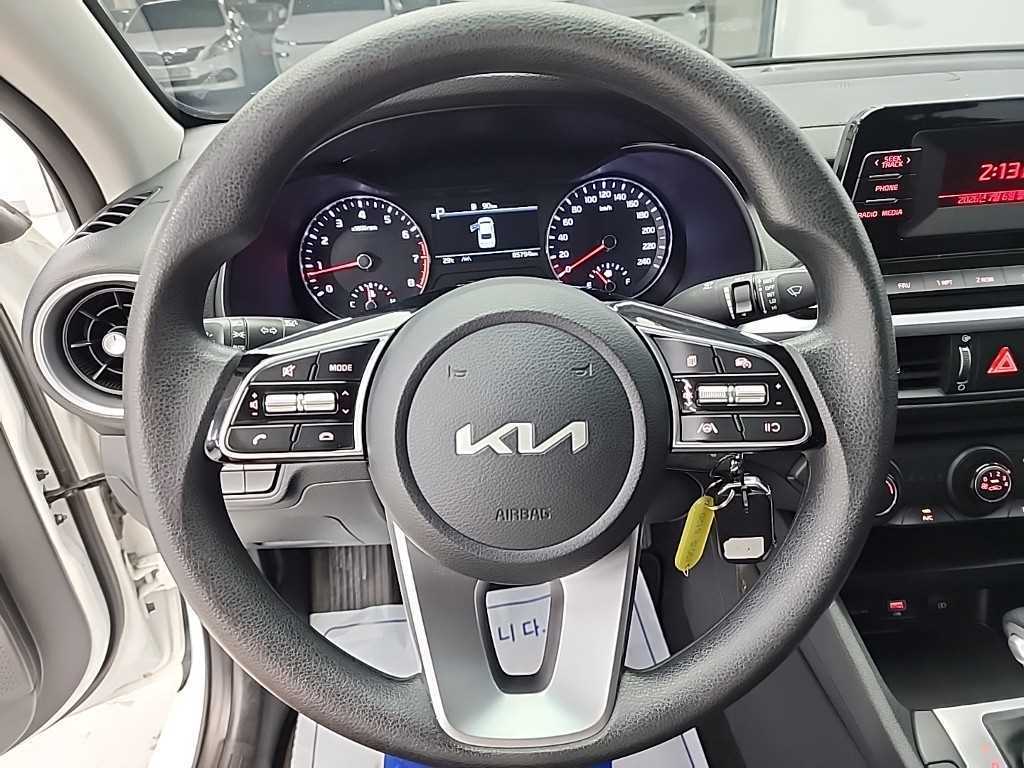 Kia K3 — photo 11