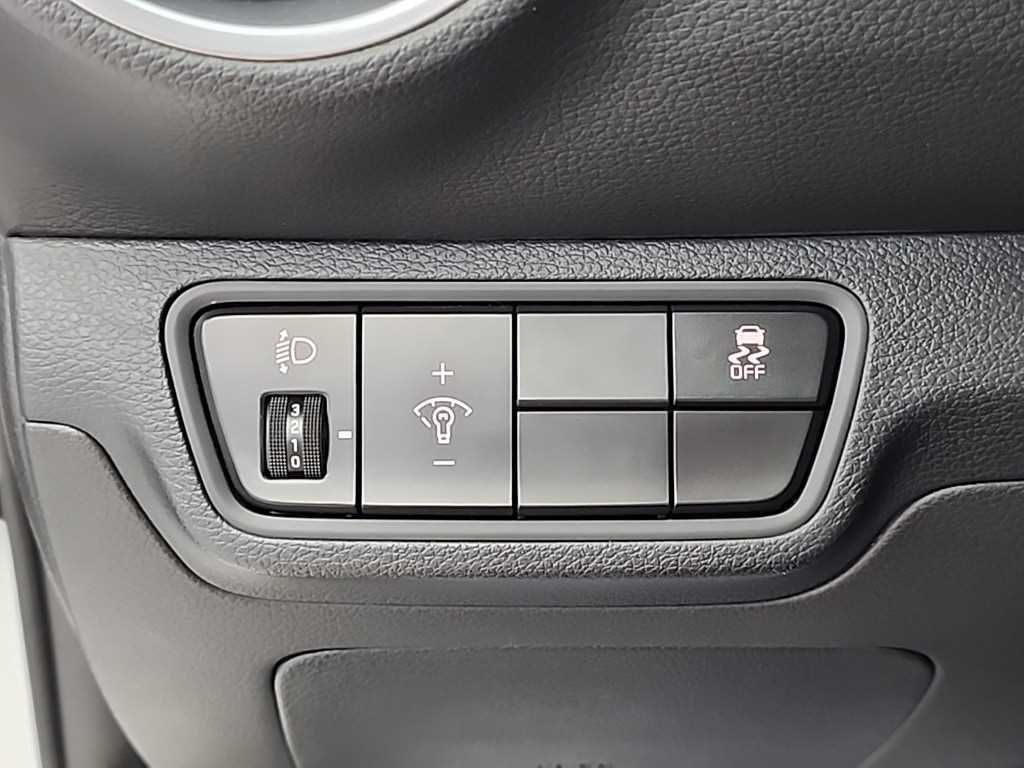 Kia K3 — photo 16