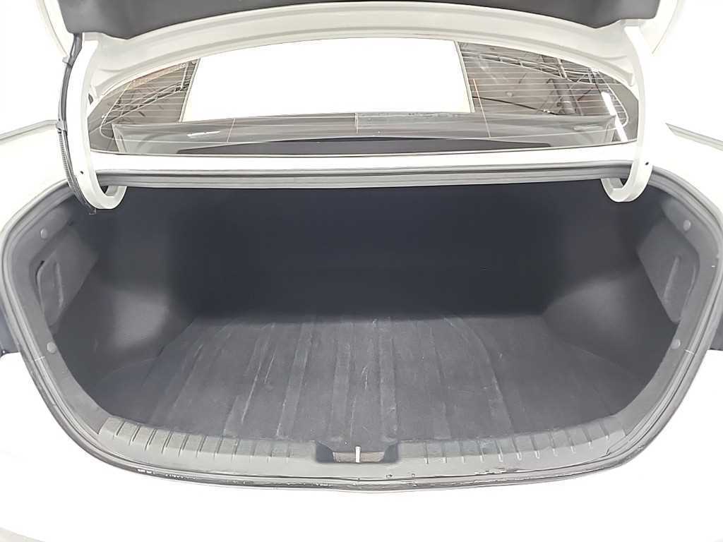 Kia K3 — photo 18