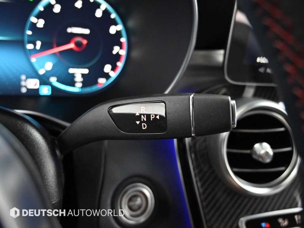 Mercedes-Benz GLC-Class — photo 09