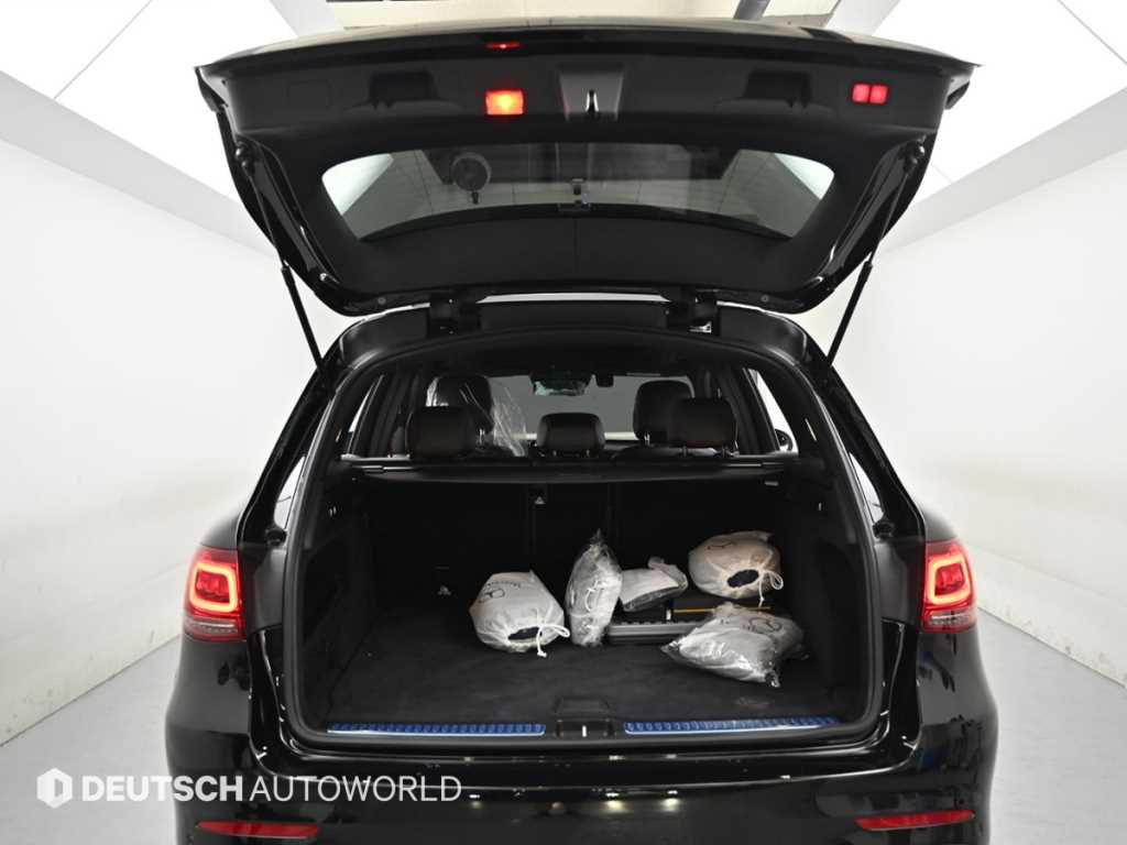 Mercedes-Benz GLC-Class — photo 19