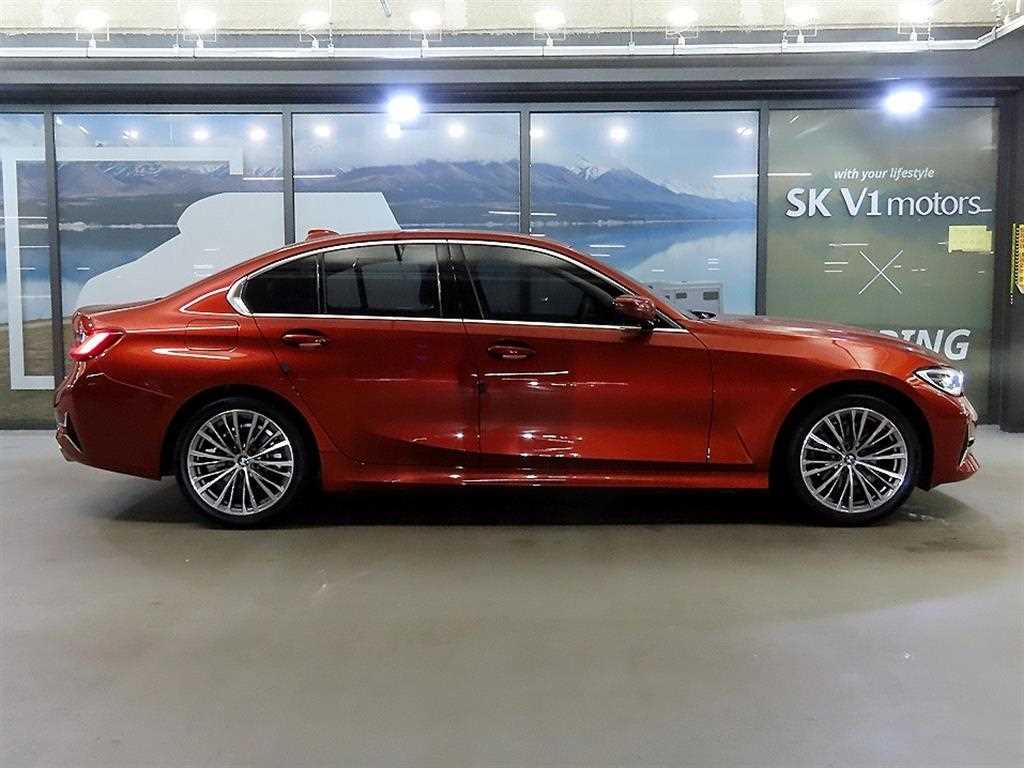 BMW 3-Series — photo 03