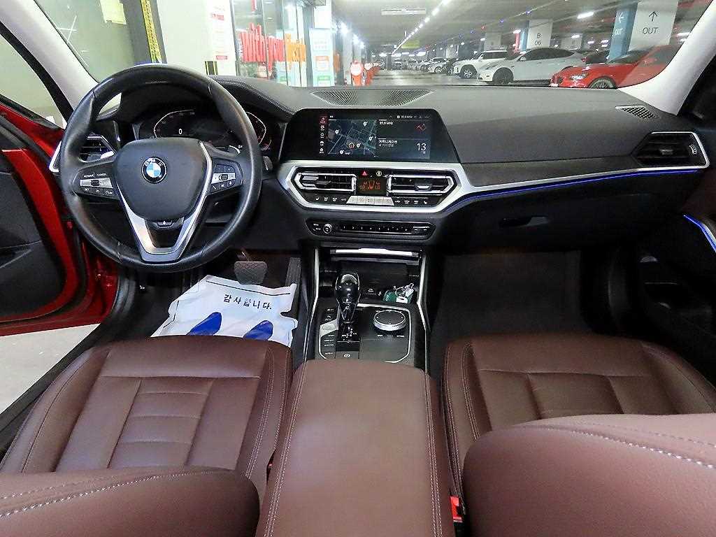 BMW 3-Series — photo 10
