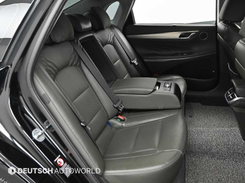 Hyundai Grandeur — photo 12