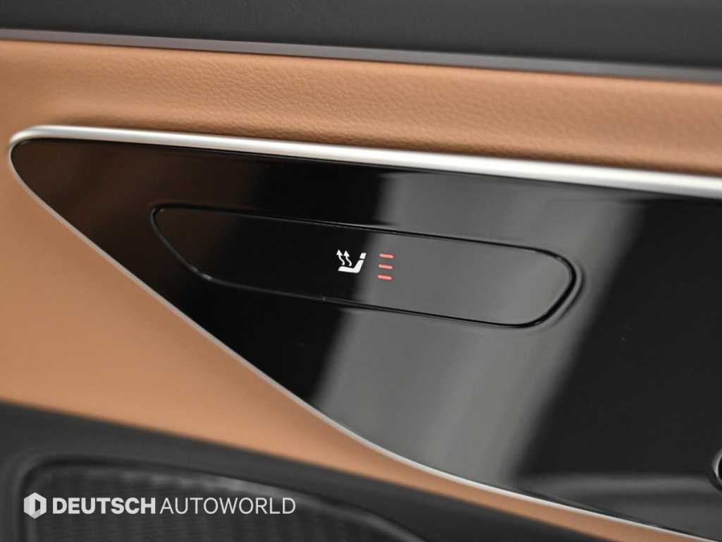 Mercedes-Benz E-Class — photo 16