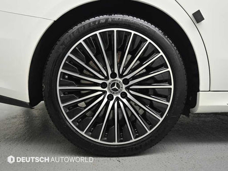 Mercedes-Benz E-Class — photo 05