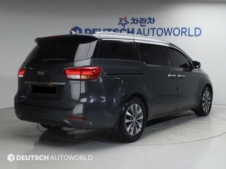 Kia Carnival — photo 02