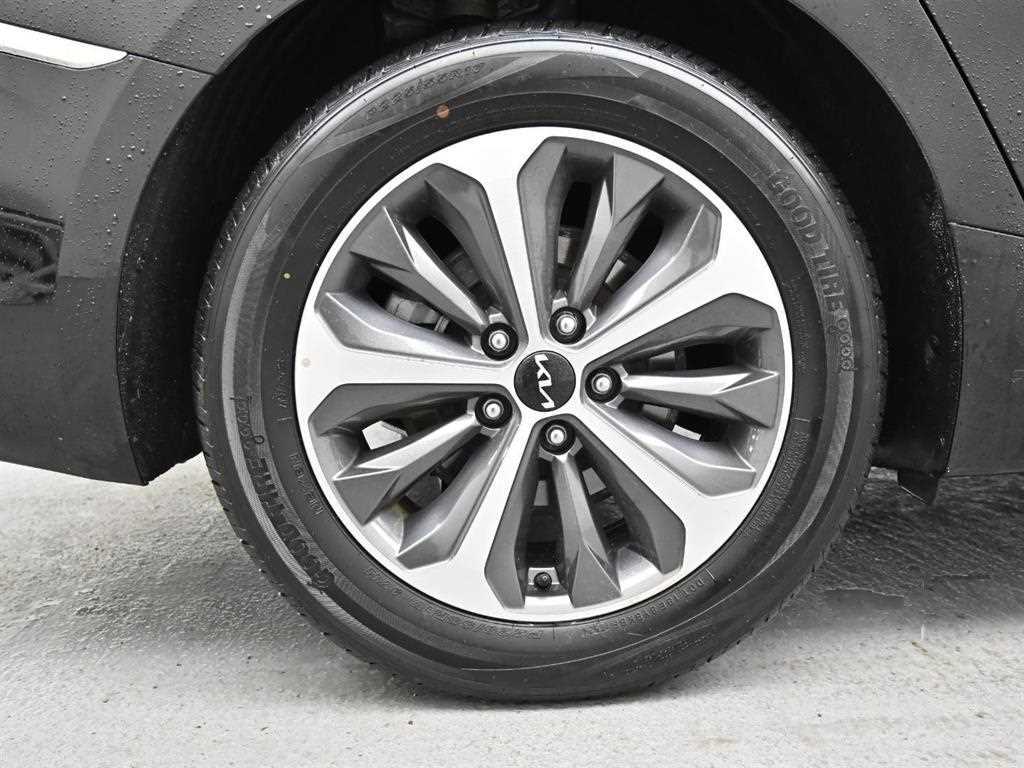 Kia K8 — photo 05