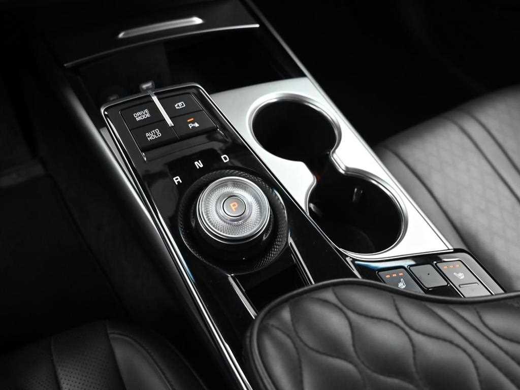 Kia K8 — photo 09