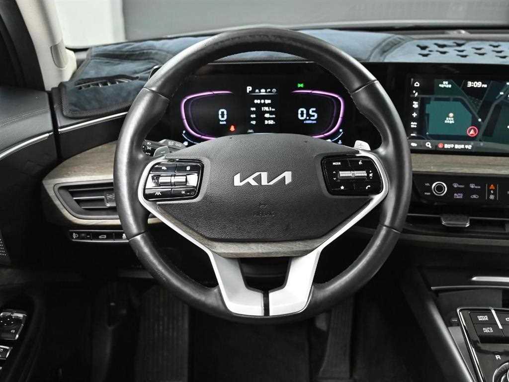 Kia K8 — photo 13
